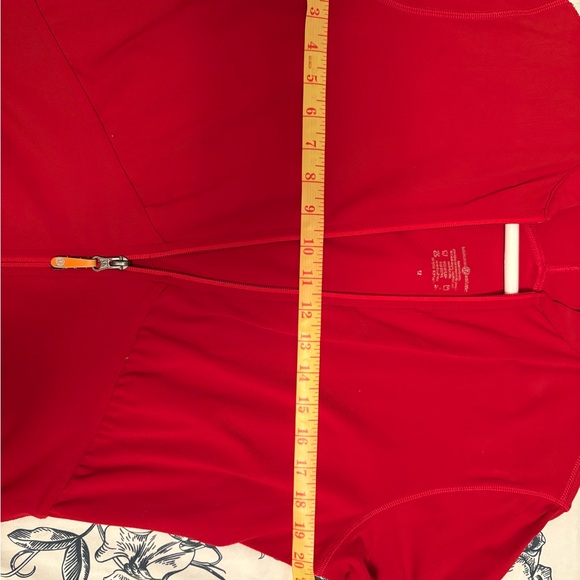 Vintage 2K Lululemon Jacket Red Zipper Cuffs - Picture 4 of 4